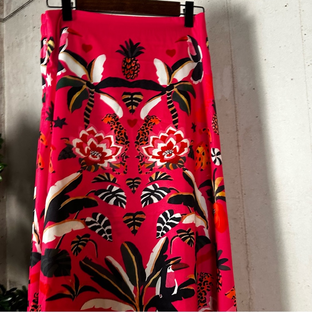 Pink floral a-line‎ midi skirt size S NWOT - Picture 10 of 10